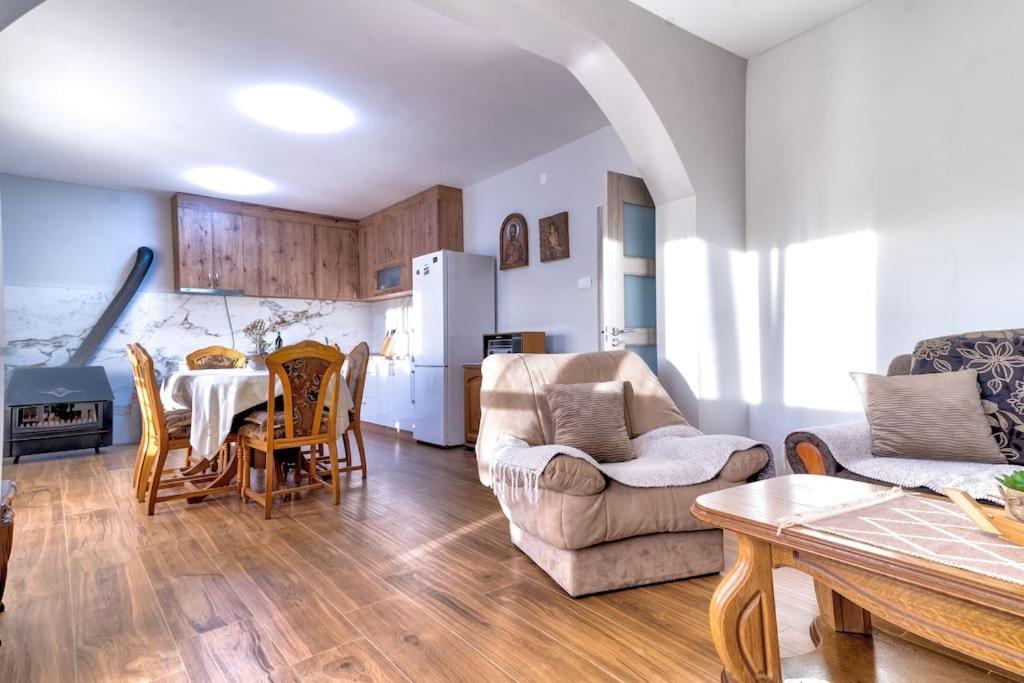 Pavle'S Oasis Virpazar Exterior foto