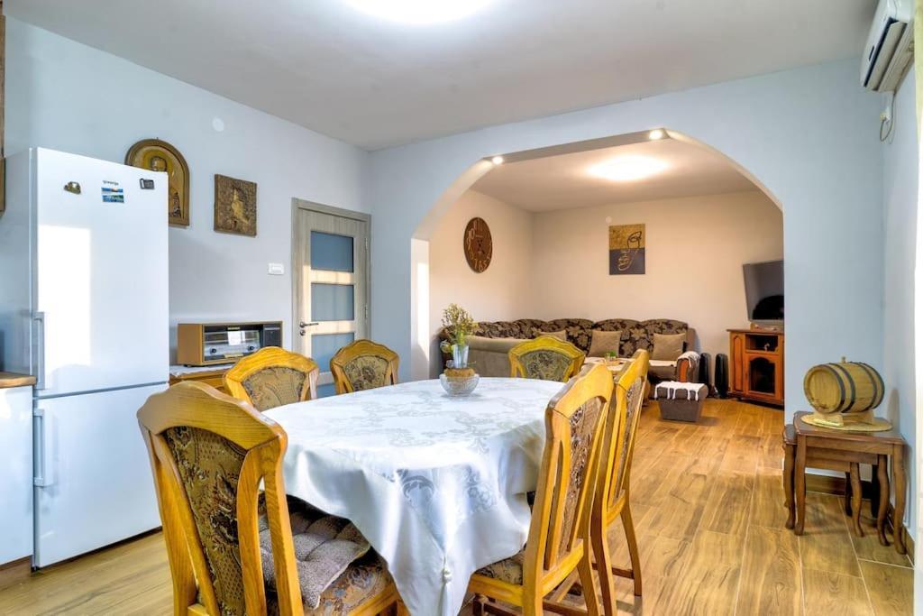 Pavle'S Oasis Virpazar Exterior foto