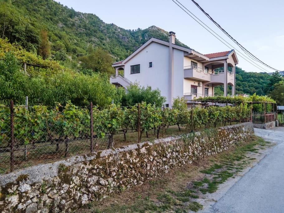Pavle'S Oasis Virpazar Exterior foto